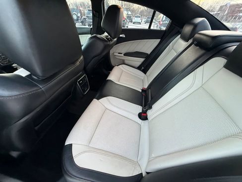 Used 2015 Dodge Charger SXT w/ AWD Premium Group image 11