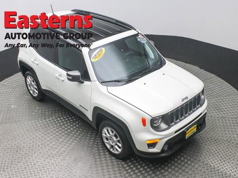 Used 2021 Jeep Renegade Limited image 3