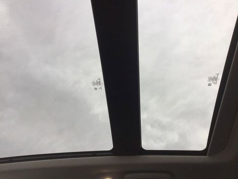 Used 2022 Ford Escape SEL w/ SEL Stealth AWD Package image 17