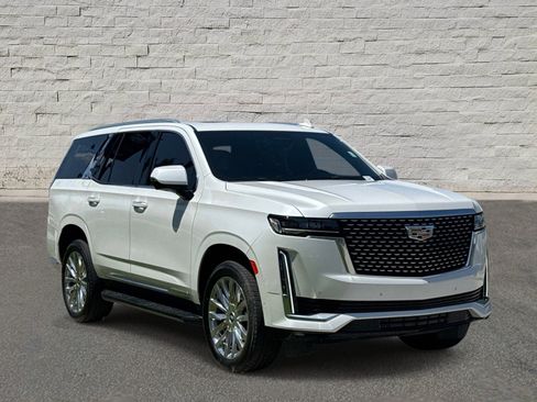 Certified 2024 Cadillac Escalade Premium Luxury AWD/4WD image 6
