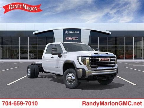 New 2026 GMC Sierra 3500 Pro w/ Convenience Package AWD/4WD image 1