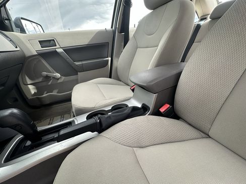 Used 2009 Ford Focus S FWD image 44