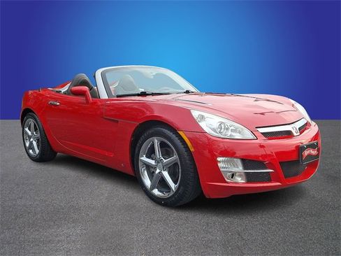 Used 2009 Saturn Sky w/ Premium Trim Package image 3