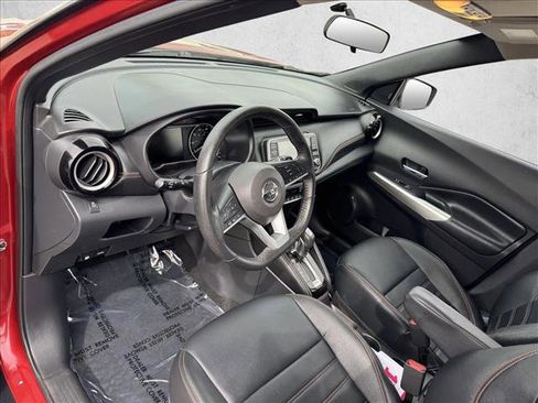 Used 2019 Nissan Kicks SR w/ SR Premium Package image 11