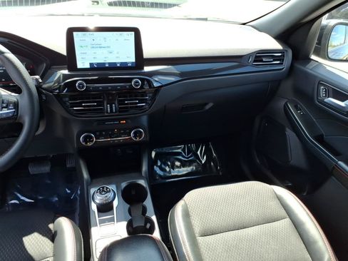 Used 2025 Ford Escape ST-Line Select AWD/4WD image 15