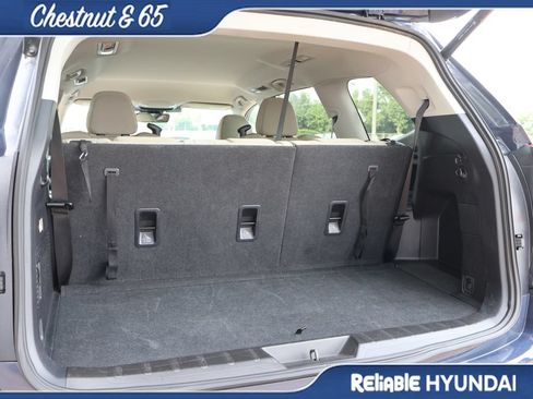 Used 2025 Subaru Ascent Premium AWD/4WD image 17