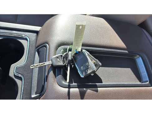 Used 2015 Chevrolet Silverado 1500 LTZ image 21