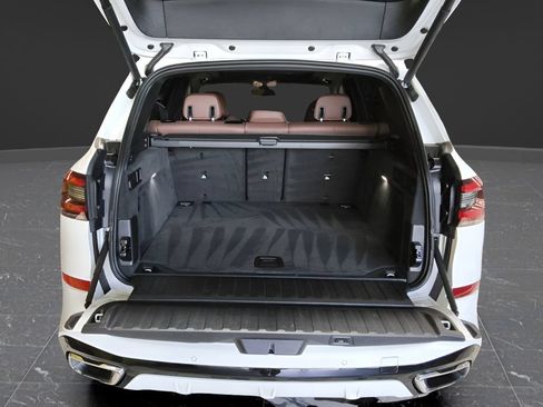 Used 2020 BMW X5 xDrive40i w/ M Sport Package AWD/4WD image 8