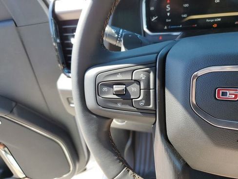 New 2026 GMC Sierra 1500 AT4 w/ AT4 Premium Package AWD/4WD image 30