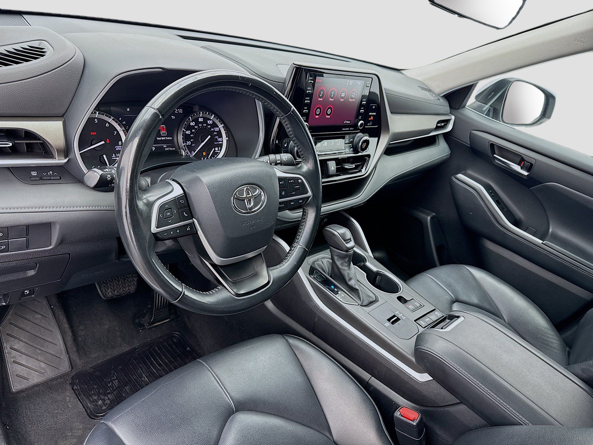 Used 2022 Toyota Highlander XLE FWD image 7