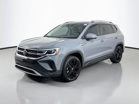 Used 2023 Volkswagen Taos SEL AWD/4WD image 4