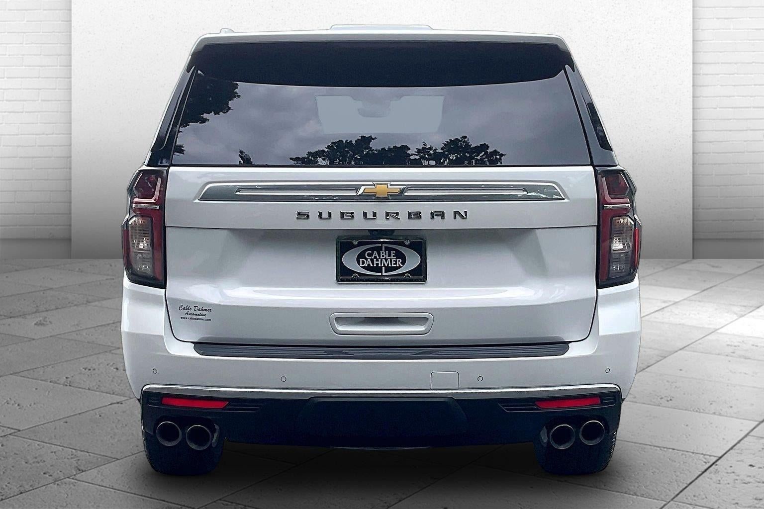Used 2023 Chevrolet Suburban High Country w/ Premium Package AWD/4WD image 2