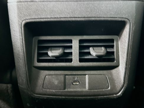 Used 2023 Chevrolet Colorado LT w/ LT Convenience Package image 27