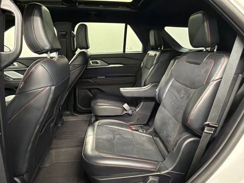 Used 2025 Ford Explorer ST w/ Sun And Sound Package AWD/4WD image 34