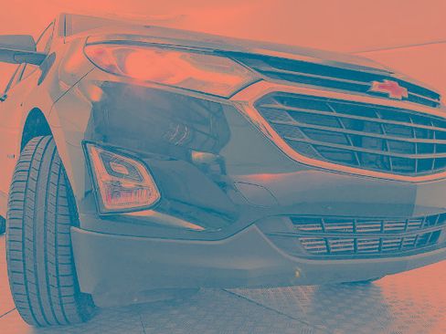 Used 2020 Chevrolet Equinox LS w/ LPO, Floor Liner Package AWD/4WD image 24