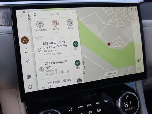 Used 2023 Jaguar F-PACE SVR image 20