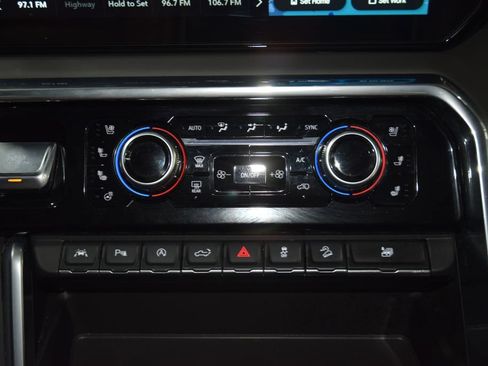 Used 2024 GMC Sierra 1500 Denali Ultimate AWD/4WD image 35