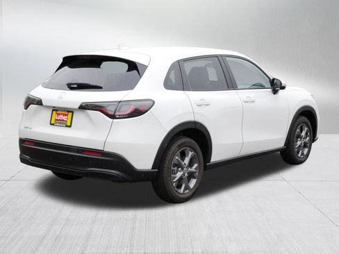 Certified 2026 Honda HR-V LX image 7