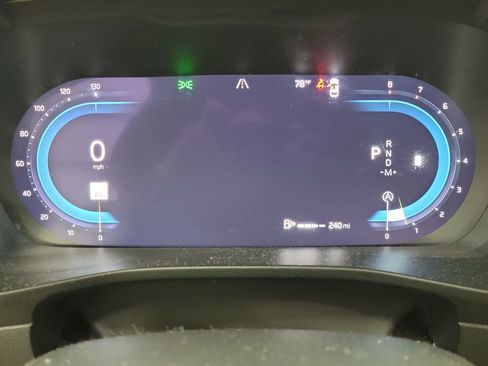 Used 2023 Volvo XC40 B5 Plus w/ Protection Package Premier image 26