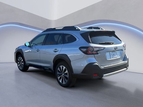 Used 2025 Subaru Outback Touring w/ Tech Package 3 image 4