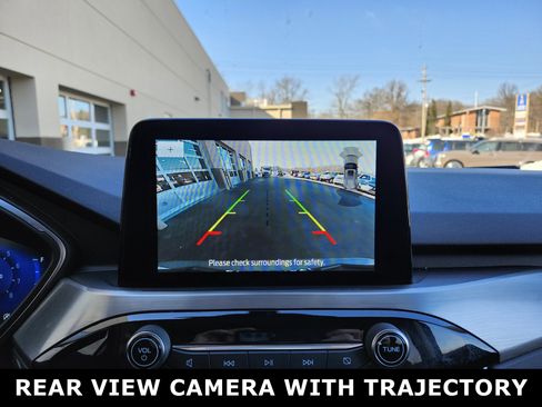 Used 2022 Ford Escape Titanium w/ Class II Trailer Tow Package image 7