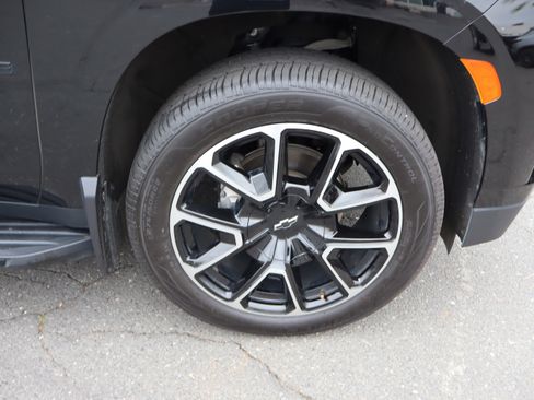 Used 2023 Chevrolet Tahoe RST w/ Luxury Package AWD/4WD image 41