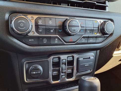 New 2026 Jeep Wrangler Sport S image 7