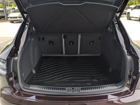 New 2026 Porsche Macan GTS AWD/4WD image 23