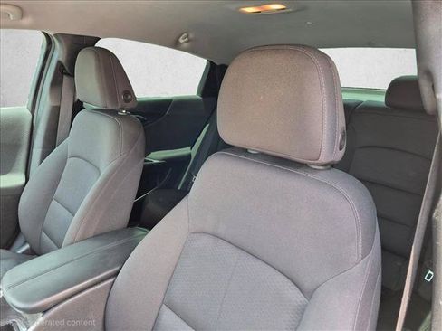 Used 2019 Chevrolet Malibu LT FWD image 12