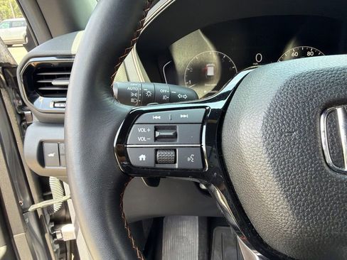 Certified 2025 Honda Pilot TrailSport image 17