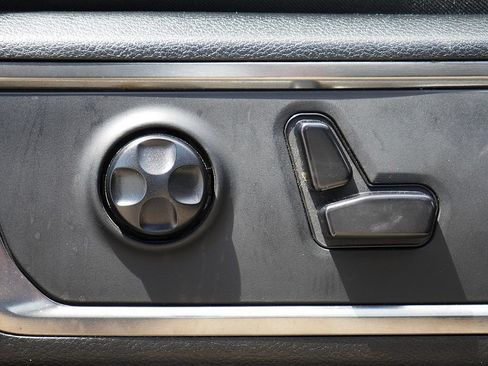 Used 2019 RAM 1500 Limited AWD/4WD image 65