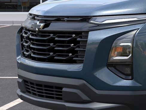 New 2027 Chevrolet Equinox LT w/ Convenience Package II FWD image 13