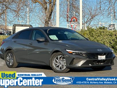 Used 2025 Hyundai Elantra Blue