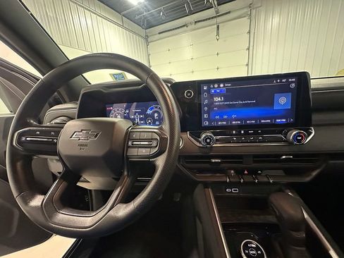 Used 2024 Chevrolet Colorado Trail Boss w/ Advanced Trailering Package AWD/4WD image 39