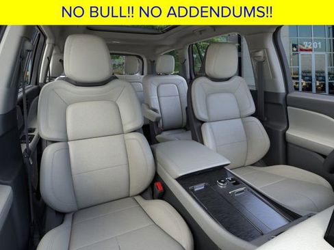 New 2026 Lincoln Aviator Reserve image 11