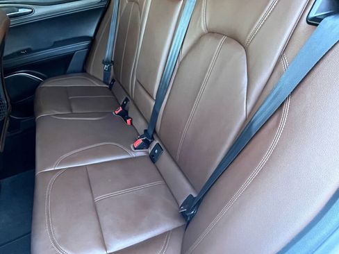 Used 2022 Alfa Romeo Stelvio Ti image 22