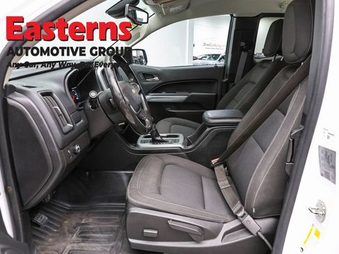 Used 2022 Chevrolet Colorado LT w/ Fleet Safety Package RWD image 13