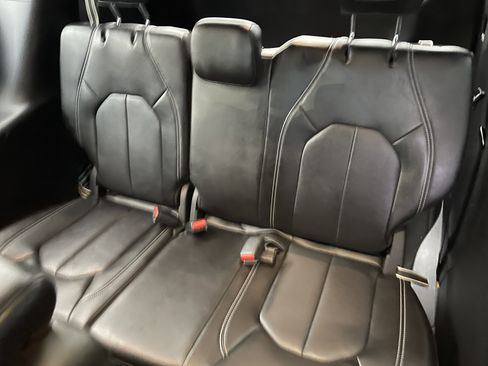 New 2026 Chrysler Pacifica Select image 17
