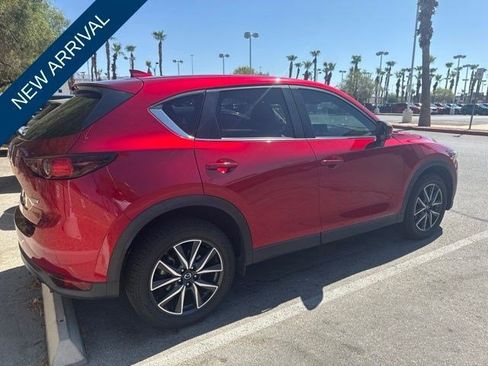 Used 2018 MAZDA CX-5 Touring w/ Preferred Equipment Package FWD image 4
