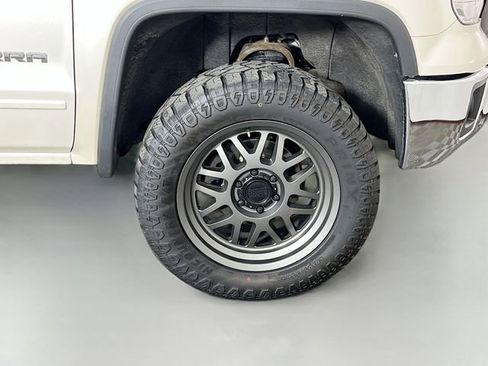 Used 2015 GMC Sierra 1500 SLE w/ SLE Value Package image 35