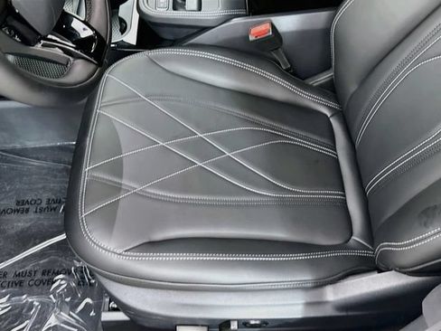 Used 2025 Ford Mustang Mach-E Select RWD image 19
