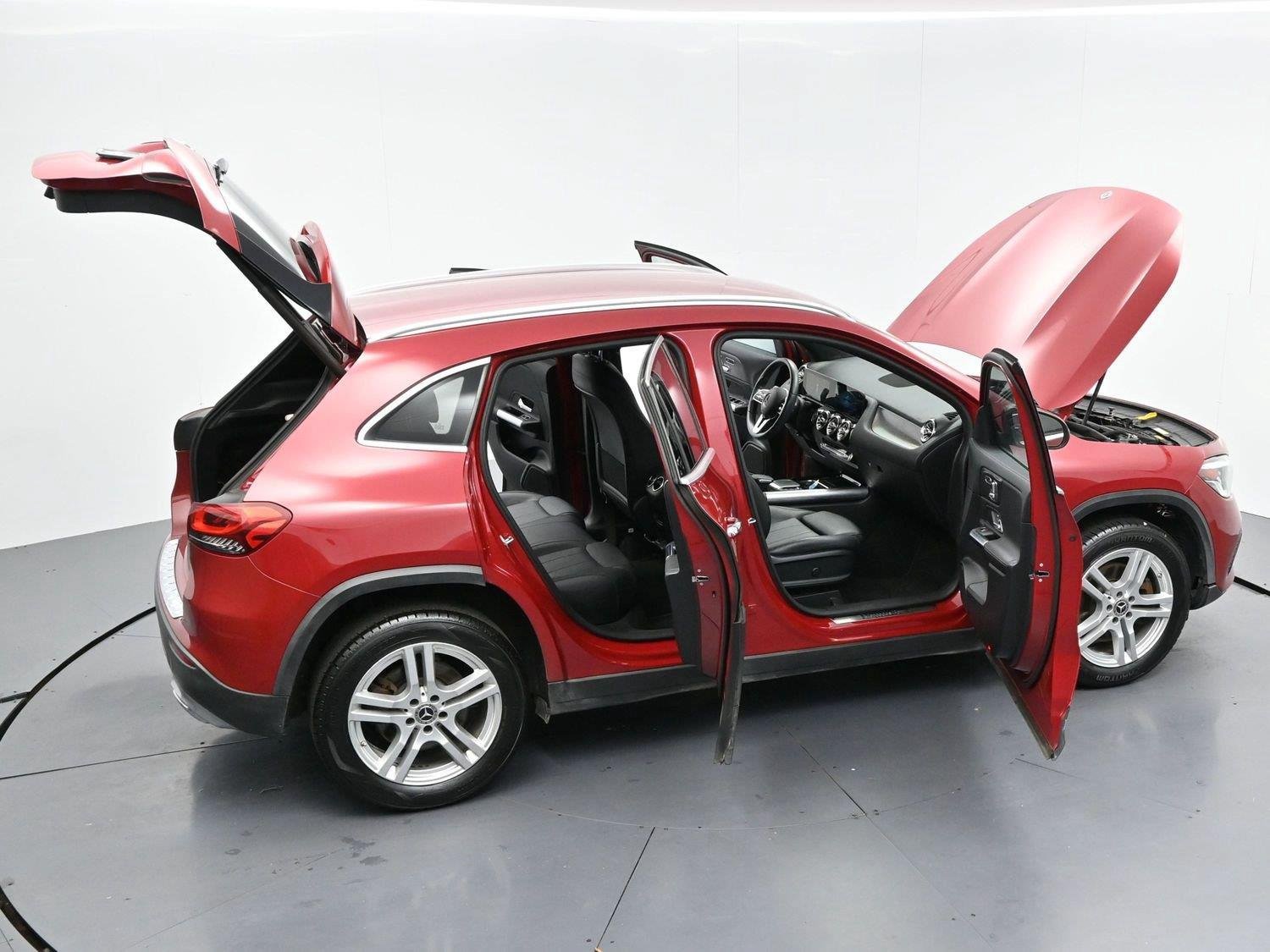 Used 2021 Mercedes-Benz GLA 250 w/ Premium Package image 40