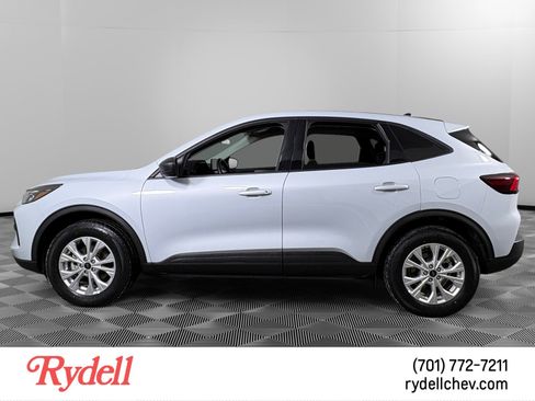 Used 2025 Ford Escape Active image 2