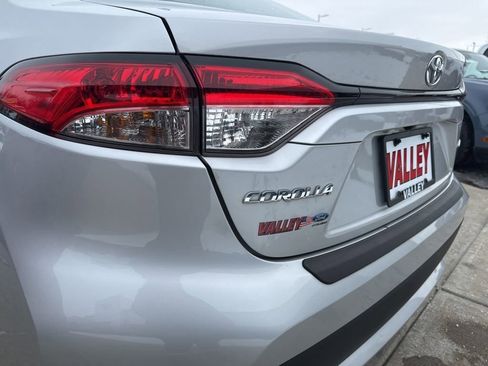 Used 2022 Toyota Corolla LE image 16