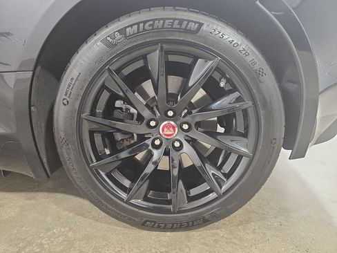 Used 2017 Jaguar F-TYPE Coupe RWD image 20