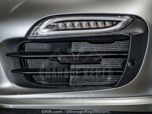 Used 2014 Porsche 911 Turbo S image 79