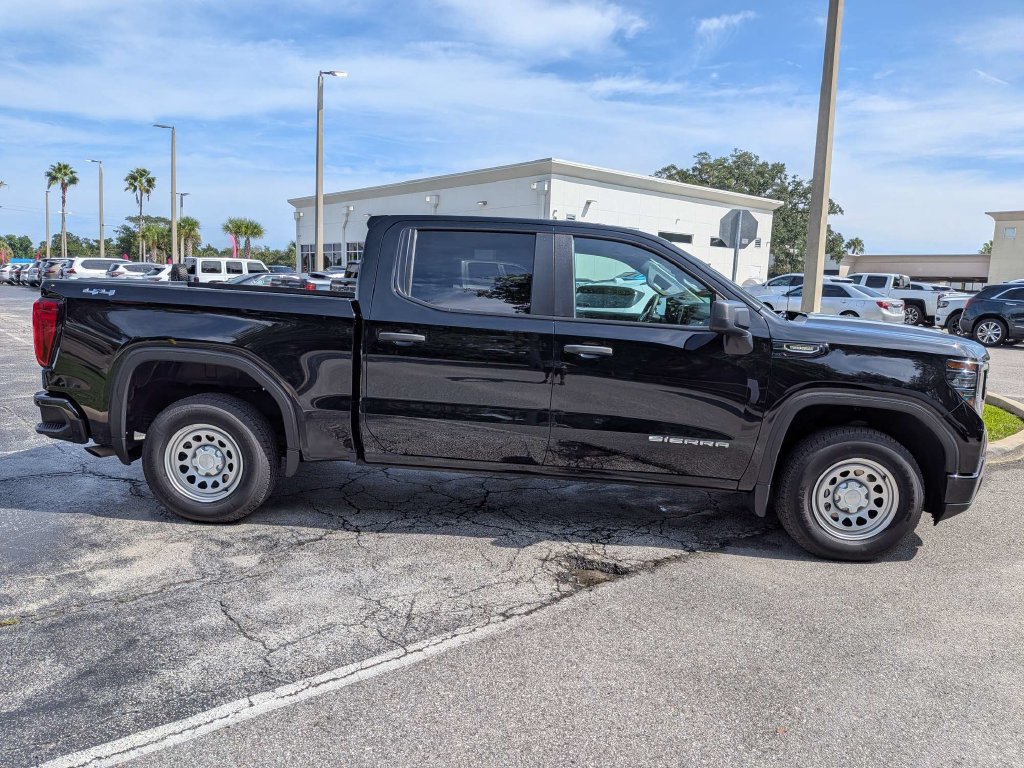 Certified 2025 GMC Sierra 1500 Pro w/ Graphite Edition AWD/4WD image 3