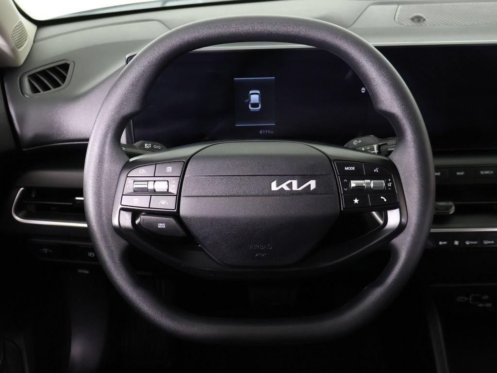 Certified 2025 Kia K4 FWD image 36