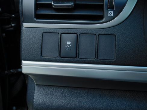 Used 2012 Toyota Camry SE image 31