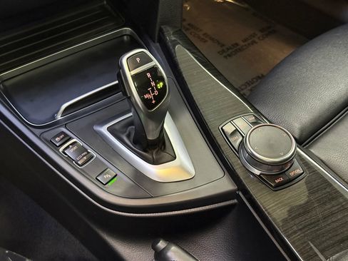 Used 2018 BMW 328d Sedan RWD image 27